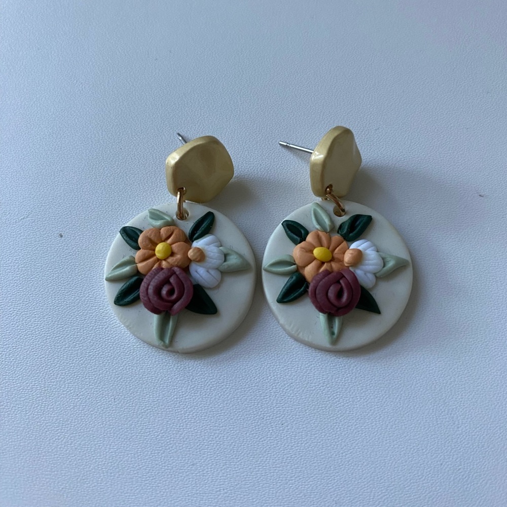 Handmade earrings - Picture 2 of 2